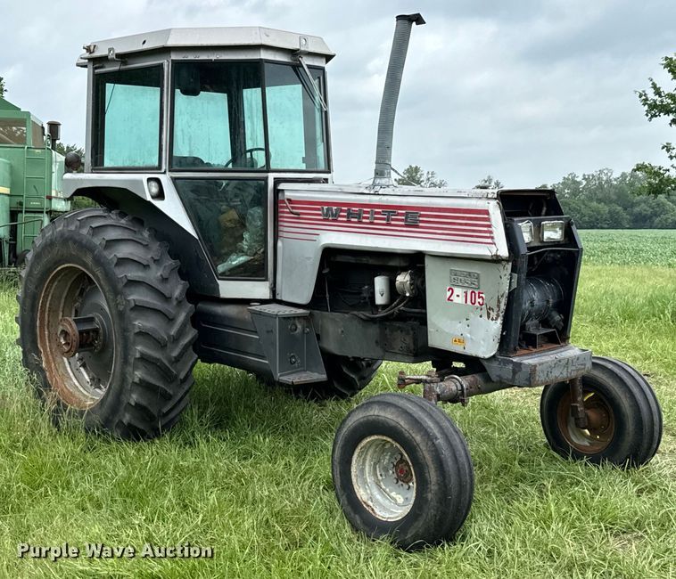 image for item DX0588 White Field Boss 2-105 tractor