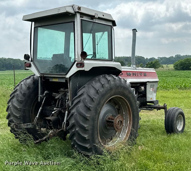 image for item DX0588 White Field Boss 2-105 tractor