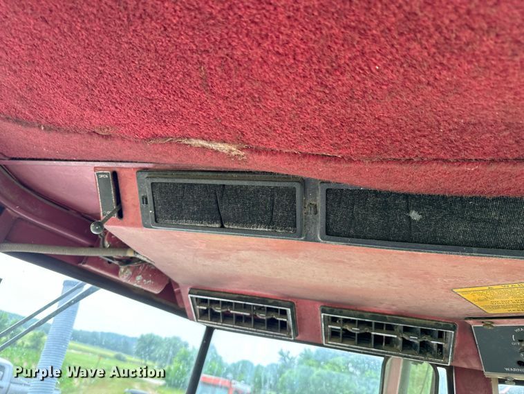 image for item DX0588 White Field Boss 2-105 tractor