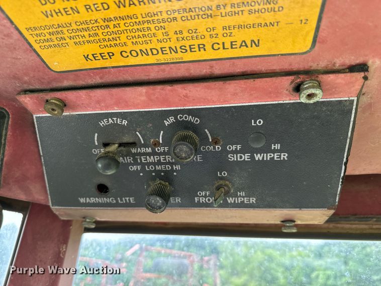 image for item DX0588 White Field Boss 2-105 tractor