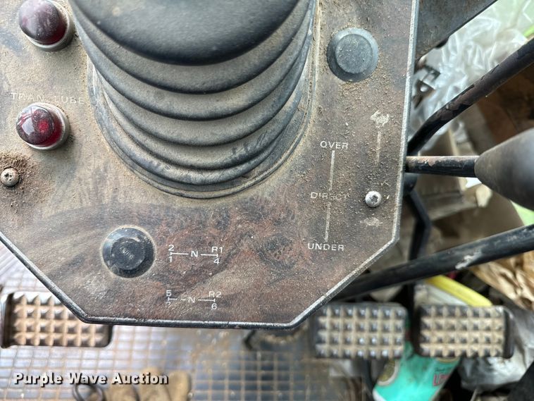 image for item DX0588 White Field Boss 2-105 tractor