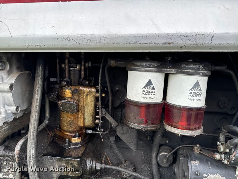 image for item DX0588 White Field Boss 2-105 tractor