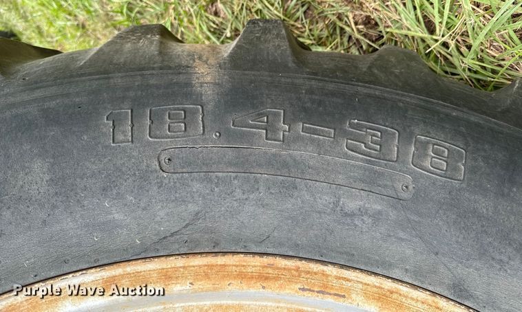 image for item DX0588 White Field Boss 2-105 tractor