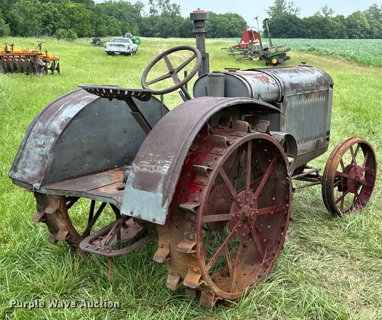 image for item DX0590 McCormick-Deering tractor