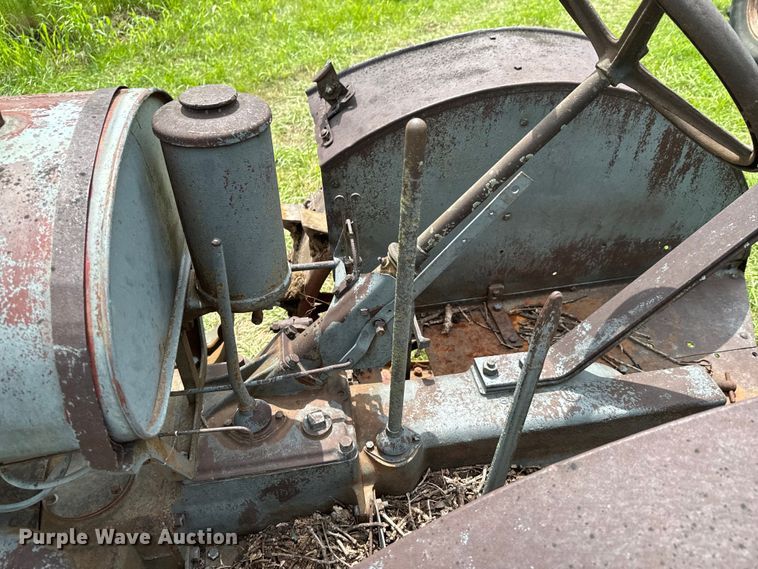 image for item DX0590 McCormick-Deering tractor