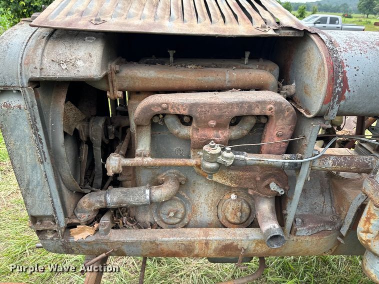 image for item DX0590 McCormick-Deering tractor