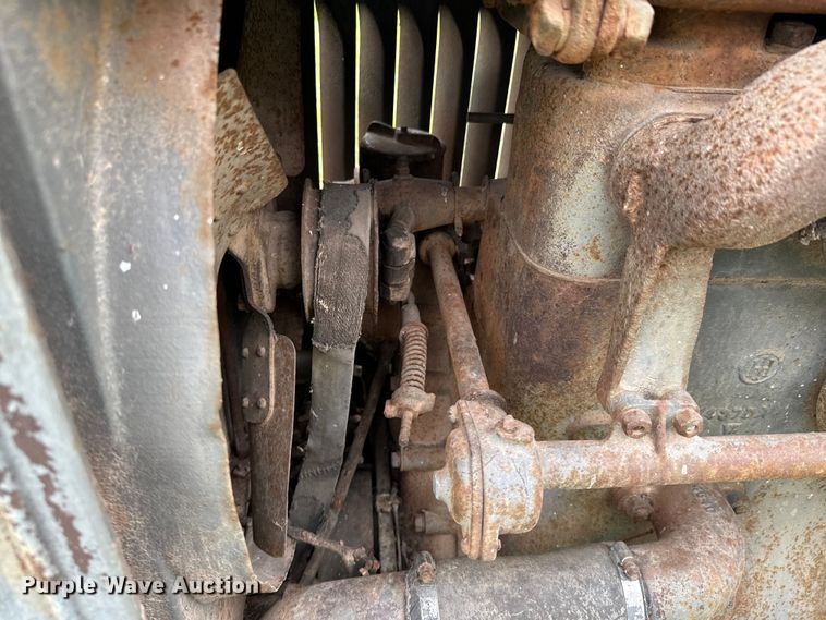 image for item DX0590 McCormick-Deering tractor