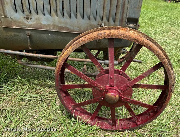 image for item DX0590 McCormick-Deering tractor