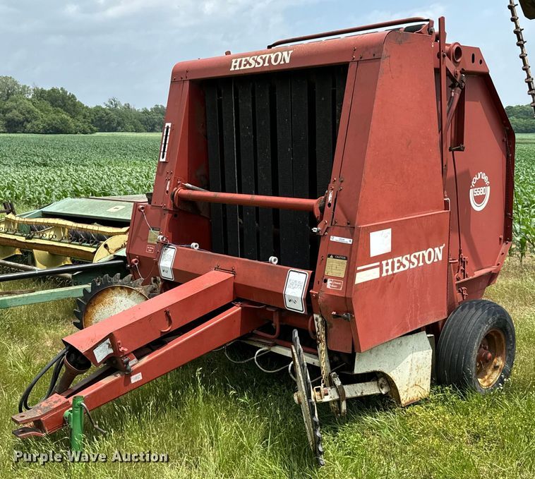 image for item DX0596 Hesston 5580 round baler
