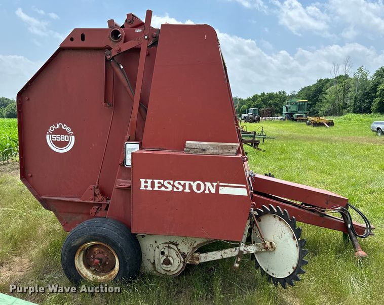 image for item DX0596 Hesston 5580 round baler