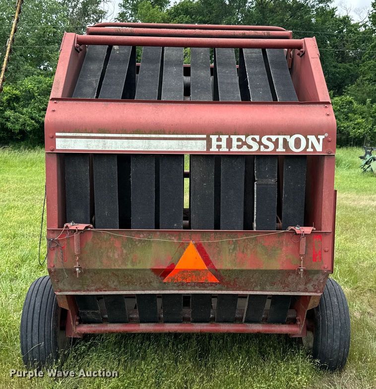 image for item DX0596 Hesston 5580 round baler
