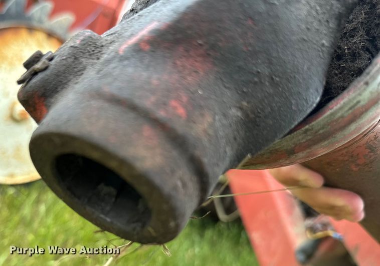 image for item DX0596 Hesston 5580 round baler