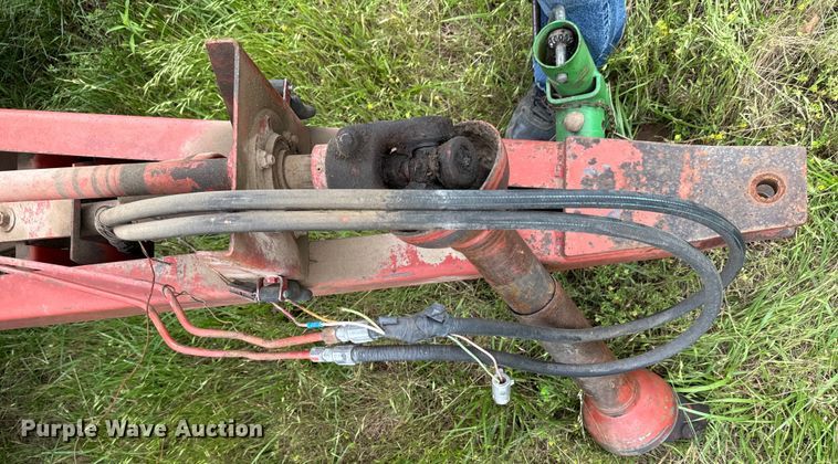 image for item DX0596 Hesston 5580 round baler