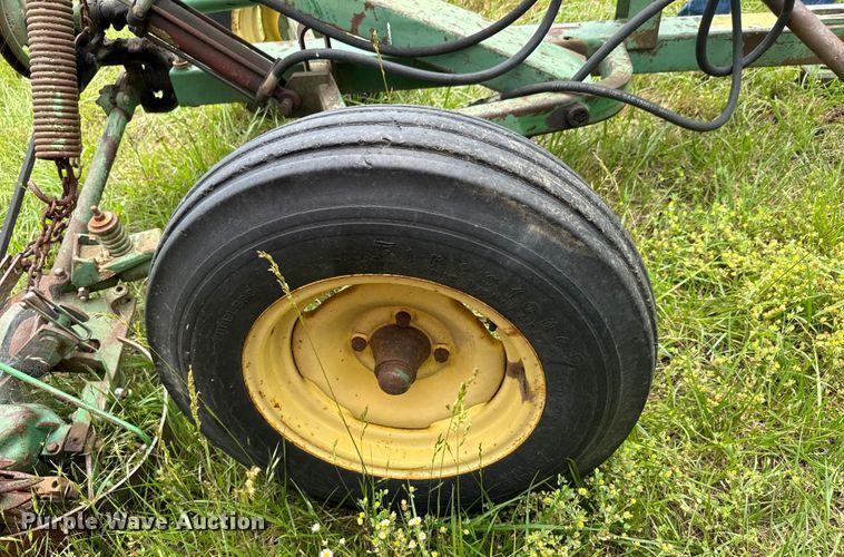 image for item DX0597 John Deere 450 sickle mower