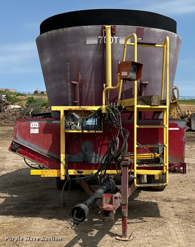 image for item DX0607 Supreme 700T feed grinder/mixer