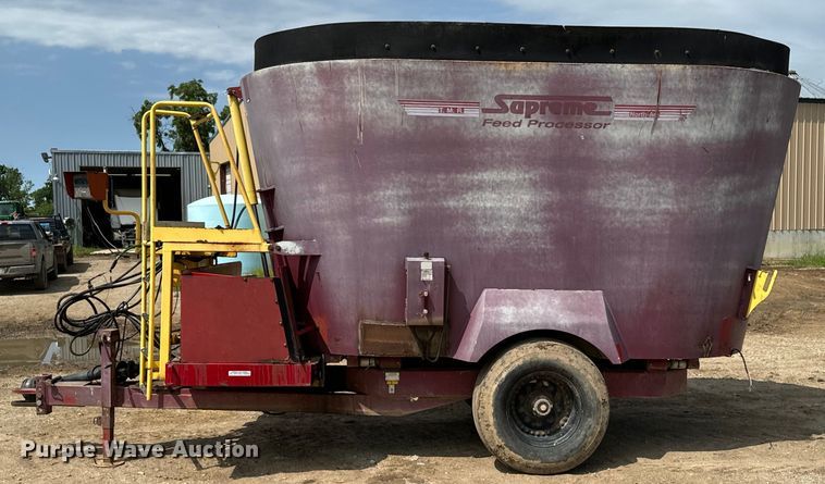 image for item DX0607 Supreme 700T feed grinder/mixer