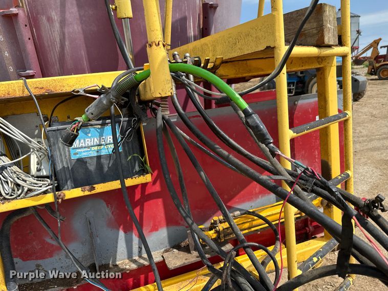 image for item DX0607 Supreme 700T feed grinder/mixer