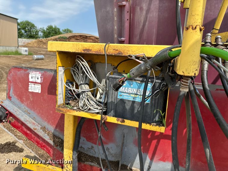 image for item DX0607 Supreme 700T feed grinder/mixer