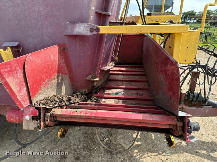 image for item DX0607 Supreme 700T feed grinder/mixer