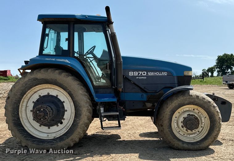 image for item DX0608 Ford New Holland 8970 MFWD tractor