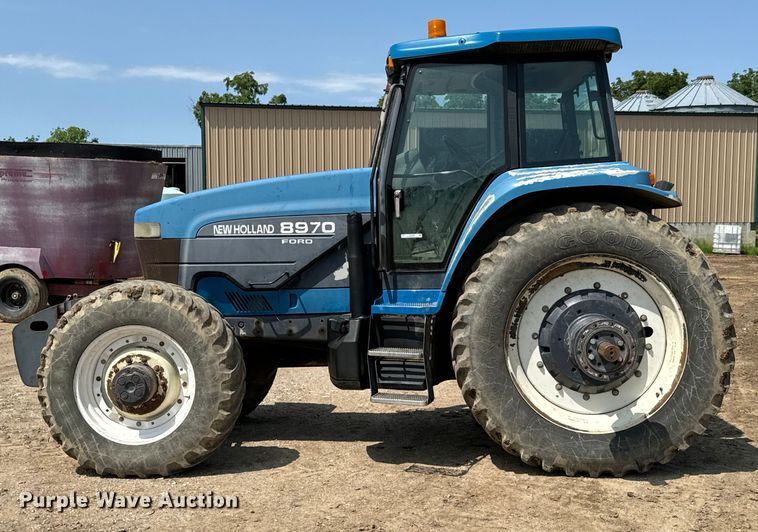 image for item DX0608 Ford New Holland 8970 MFWD tractor