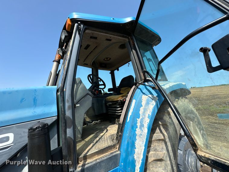 image for item DX0608 Ford New Holland 8970 MFWD tractor