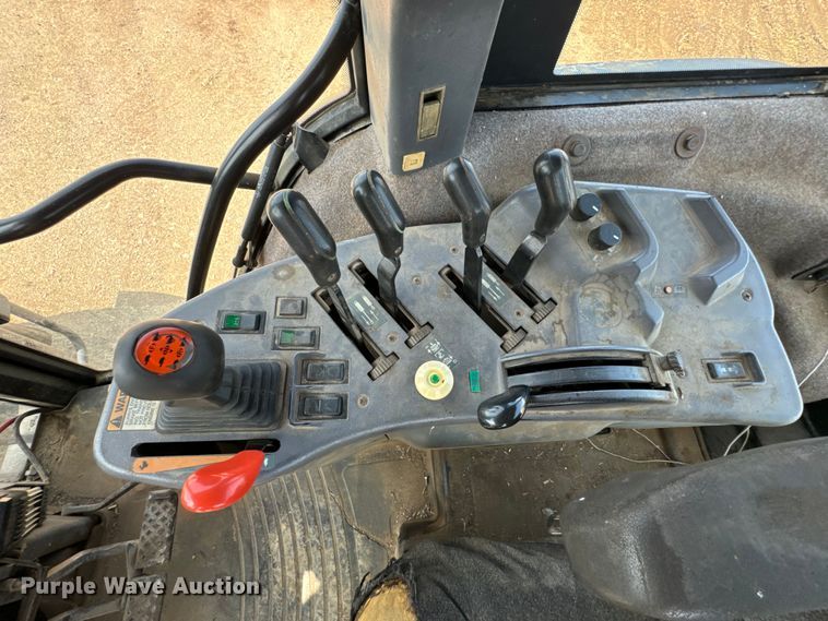 image for item DX0608 Ford New Holland 8970 MFWD tractor