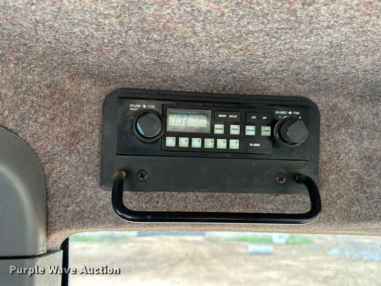 image for item DX0608 Ford New Holland 8970 MFWD tractor