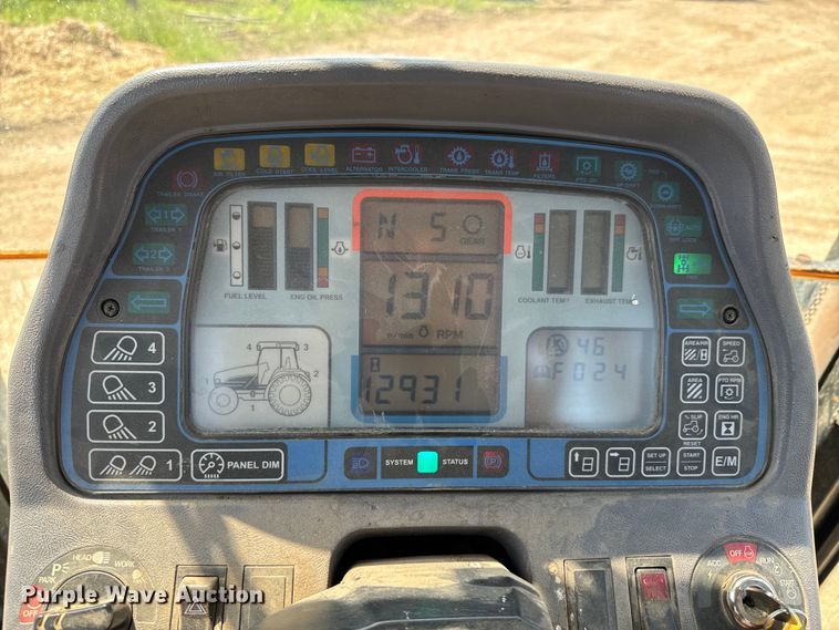 image for item DX0608 Ford New Holland 8970 MFWD tractor