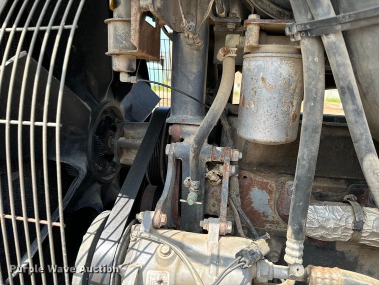 image for item DX0608 Ford New Holland 8970 MFWD tractor