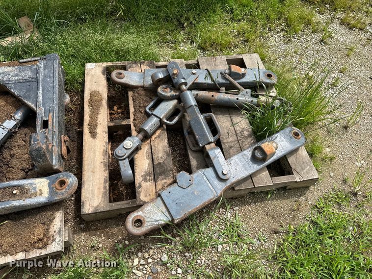 image for item DX0608 Ford New Holland 8970 MFWD tractor