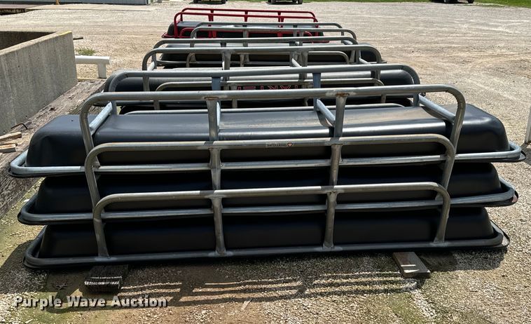image for item DX0613 (6) Tarter bunk feeders