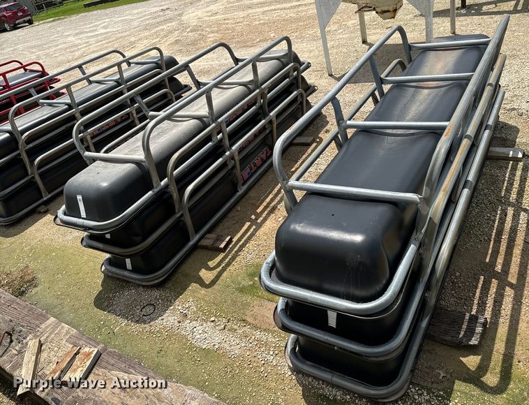 image for item DX0613 (6) Tarter bunk feeders