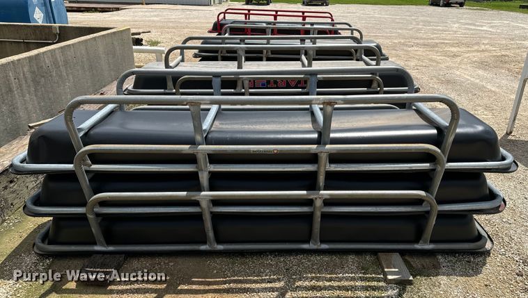 image for item DX0613 (6) Tarter bunk feeders