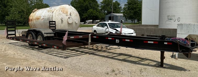 image for item DX0615 2006 Neville Built equipment trailer