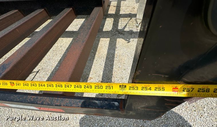 image for item DX0615 2006 Neville Built equipment trailer