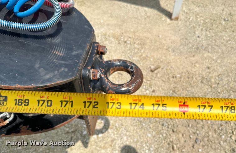 image for item DX0615 2006 Neville Built equipment trailer