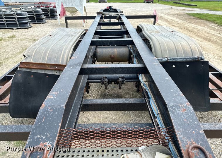 image for item DX0615 2006 Neville Built equipment trailer