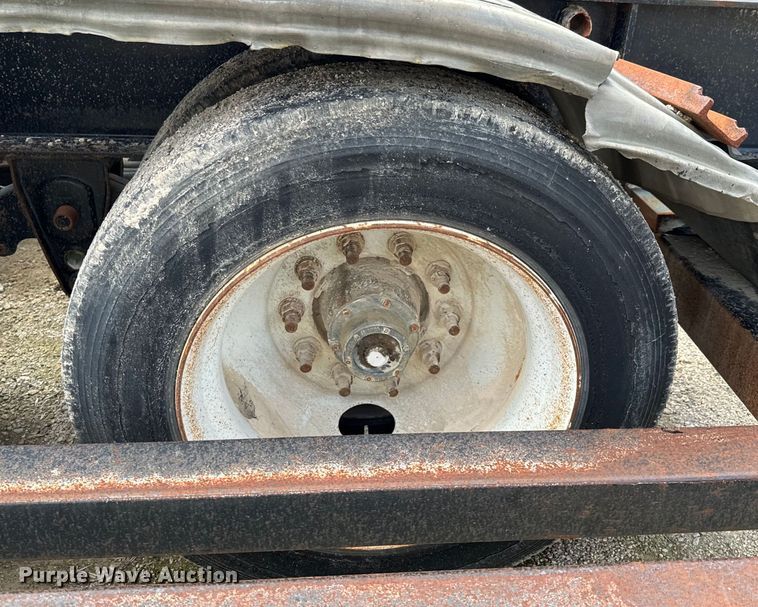 image for item DX0615 2006 Neville Built equipment trailer