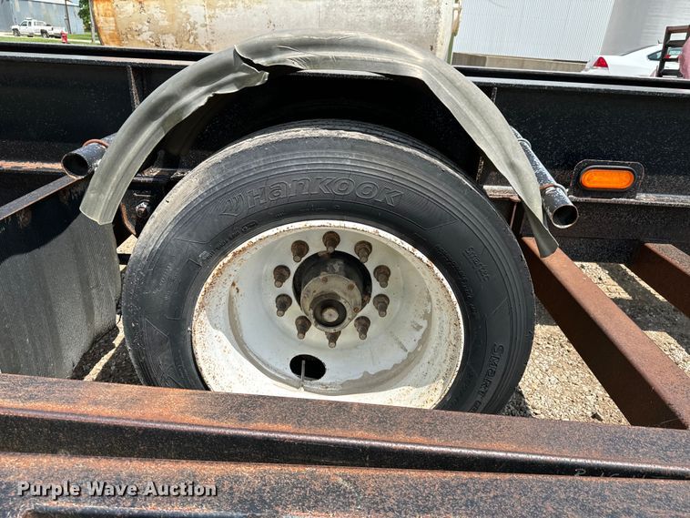 image for item DX0617 2008 Neville Built equipment trailer