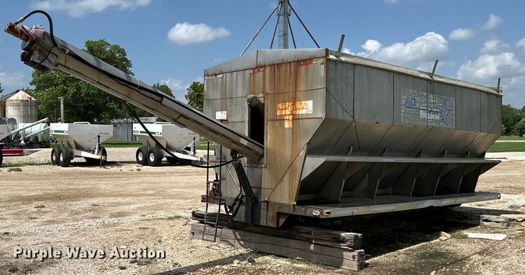 image for item DX0618 Adams SS fertilizer tender