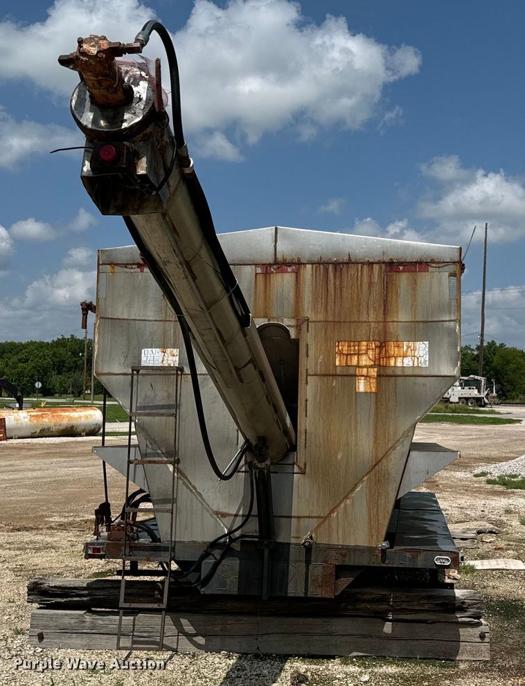 image for item DX0618 Adams SS fertilizer tender