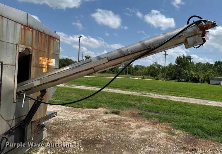 image for item DX0618 Adams SS fertilizer tender