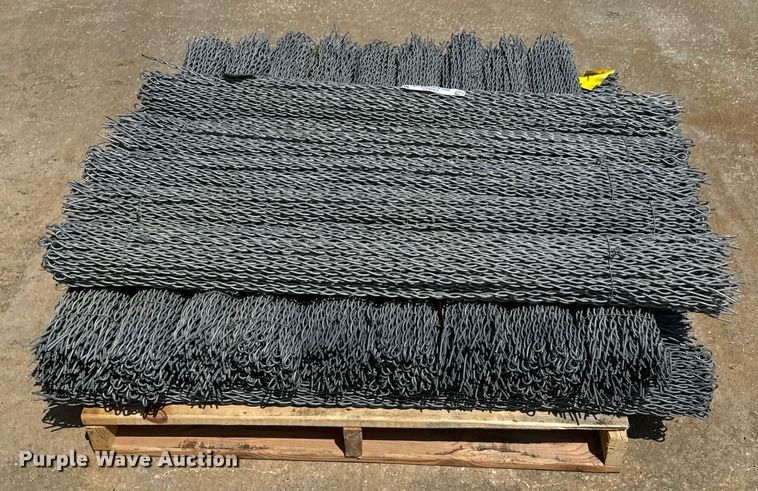 image for item DX0621 Approximately (2300) fence stays