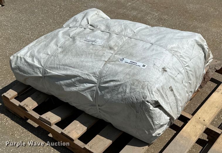 image for item DX0624 (2) hay tarps