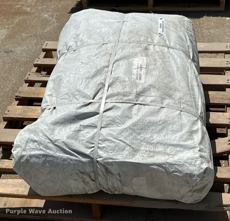 image for item DX0624 (2) hay tarps