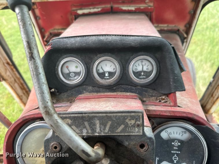 image for item DX0634 1972 International Harvester Farmall 1466 Turbo tractor