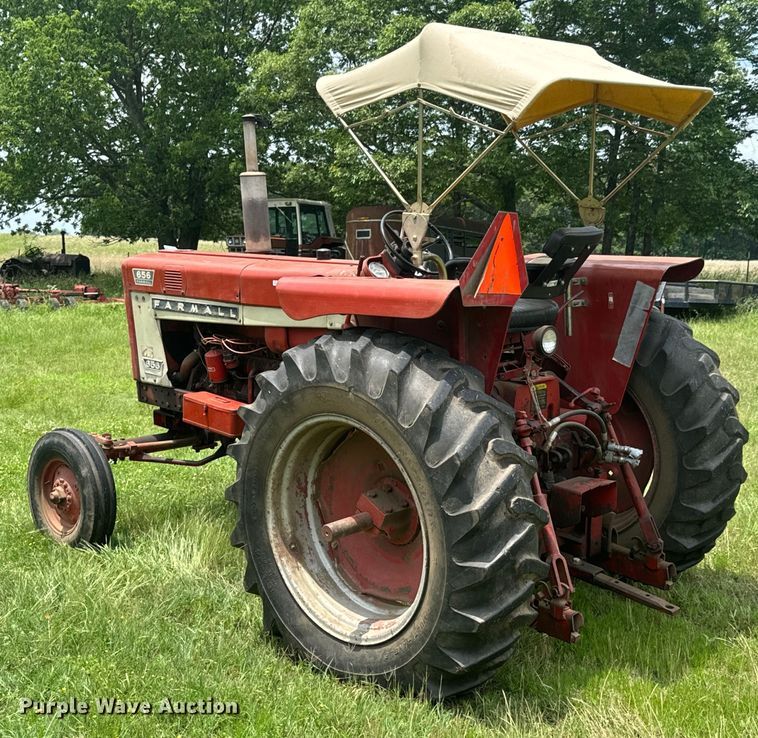 image for item DX0635 1965 International Harvester Farmall 656 tractor