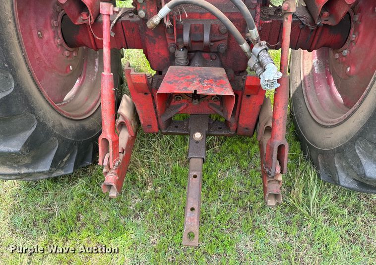 image for item DX0635 1965 International Harvester Farmall 656 tractor