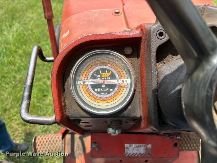 image for item DX0635 1965 International Harvester Farmall 656 tractor